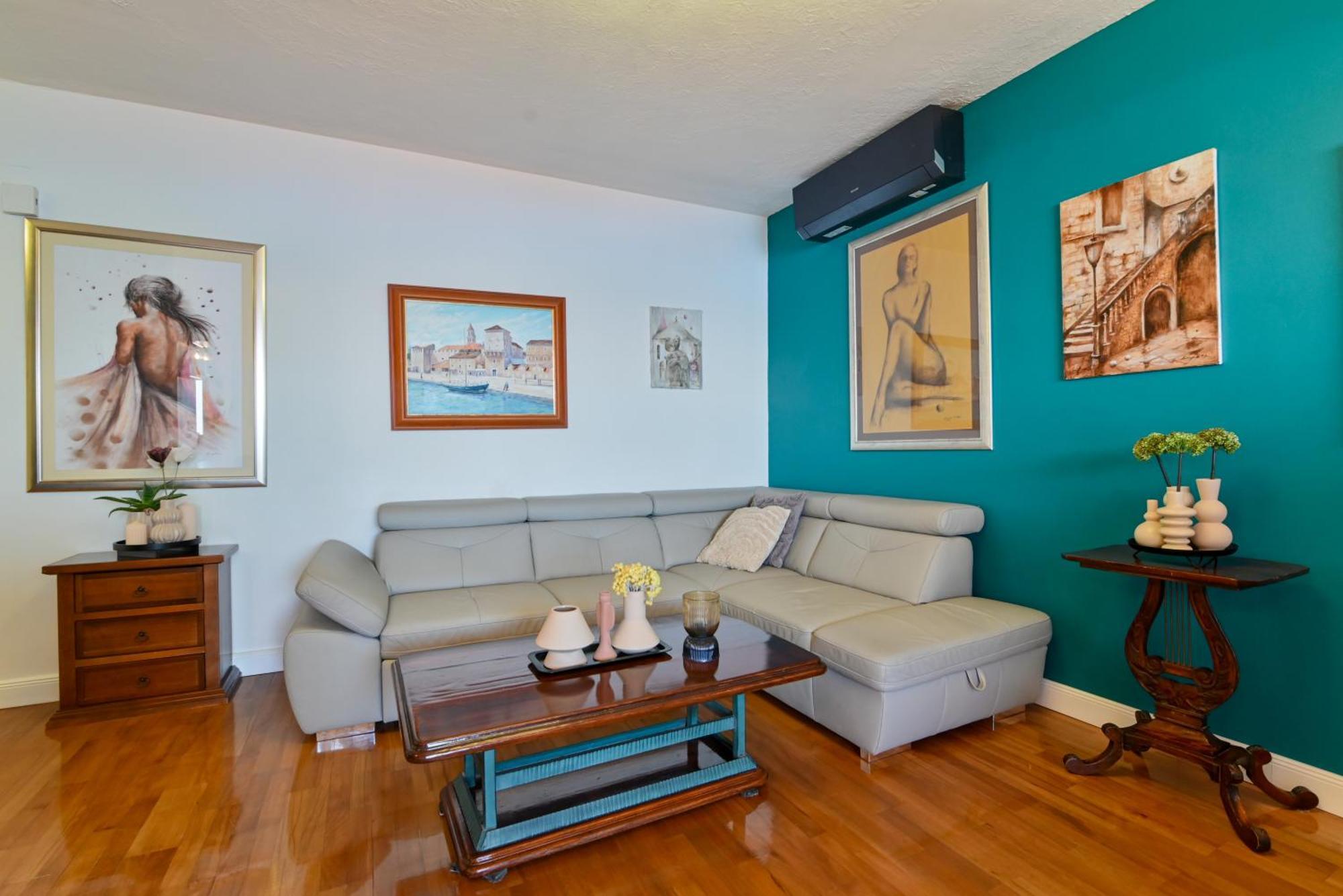 Apartment Spira Puovica トロギール エクステリア 写真