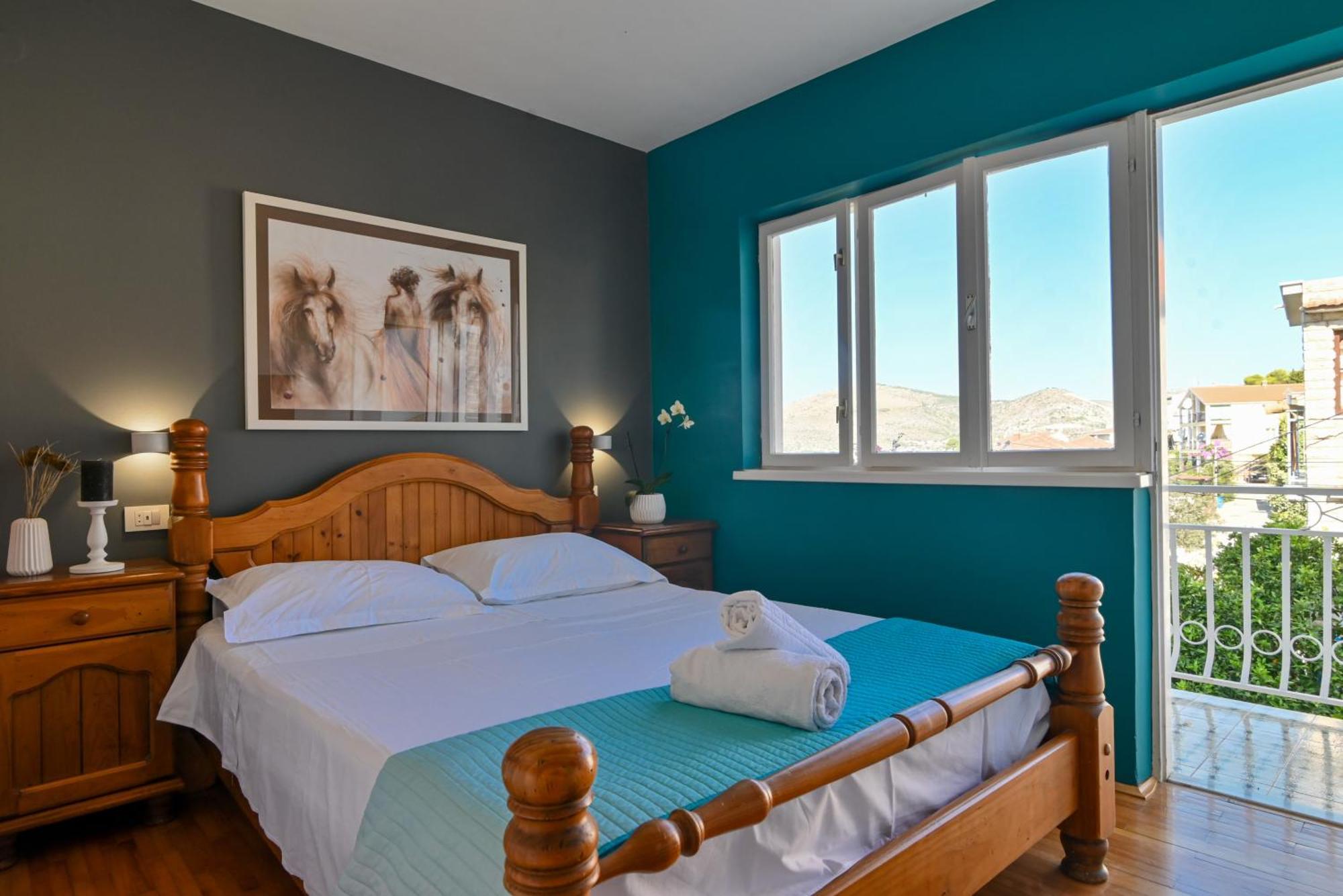 Apartment Spira Puovica トロギール エクステリア 写真